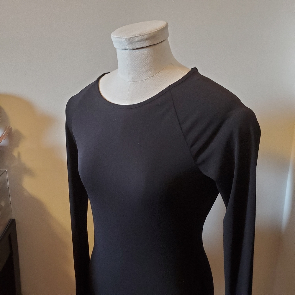 Black long sleeve bodycon dress